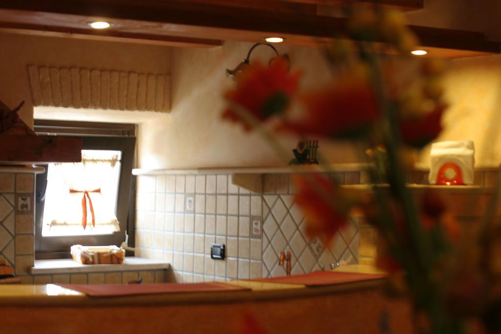 Alla Corte Dei Ventimiglia Montelepre Habitación foto